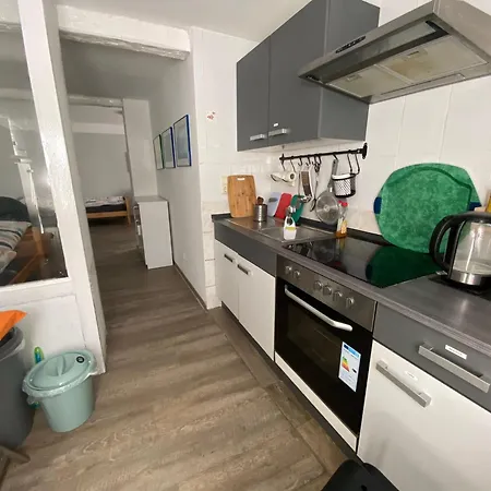 Lägenhet Ferienwohnung Mit Parkplatz Und Separatem Eingang, Ideal Fuer Handwerker Und Geschaeftsleute